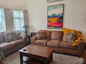 Beautiful villa near everything!, Christchurch